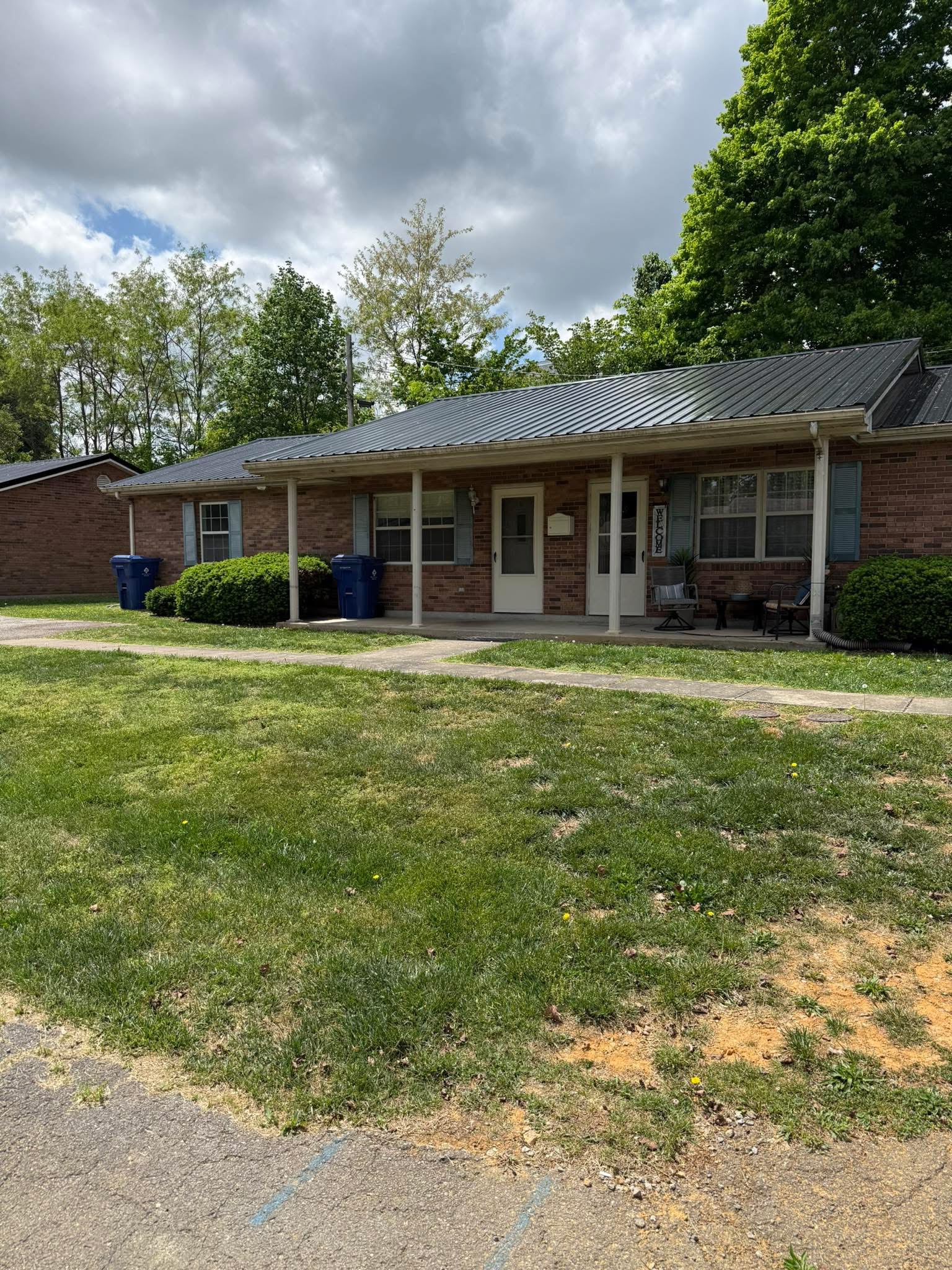 618 West Main Street - B